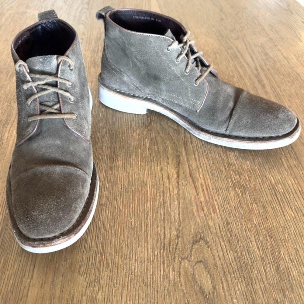 John Varvatos Chukka Boots Desert Boot Men's 9.5M Gray Suede Hipster Minimalist